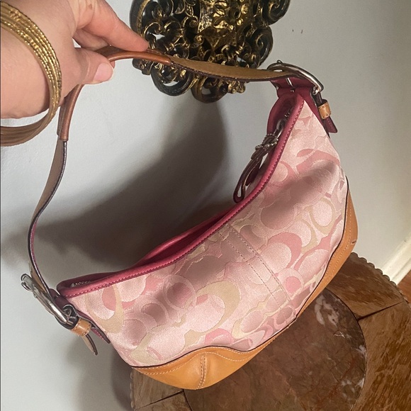 🌸🤎Y2K Coach small Optic Pink Soho Hobo purse🤎🌸 - Picture 3 of 15